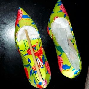 Brand new Aldo spring and summer pumps